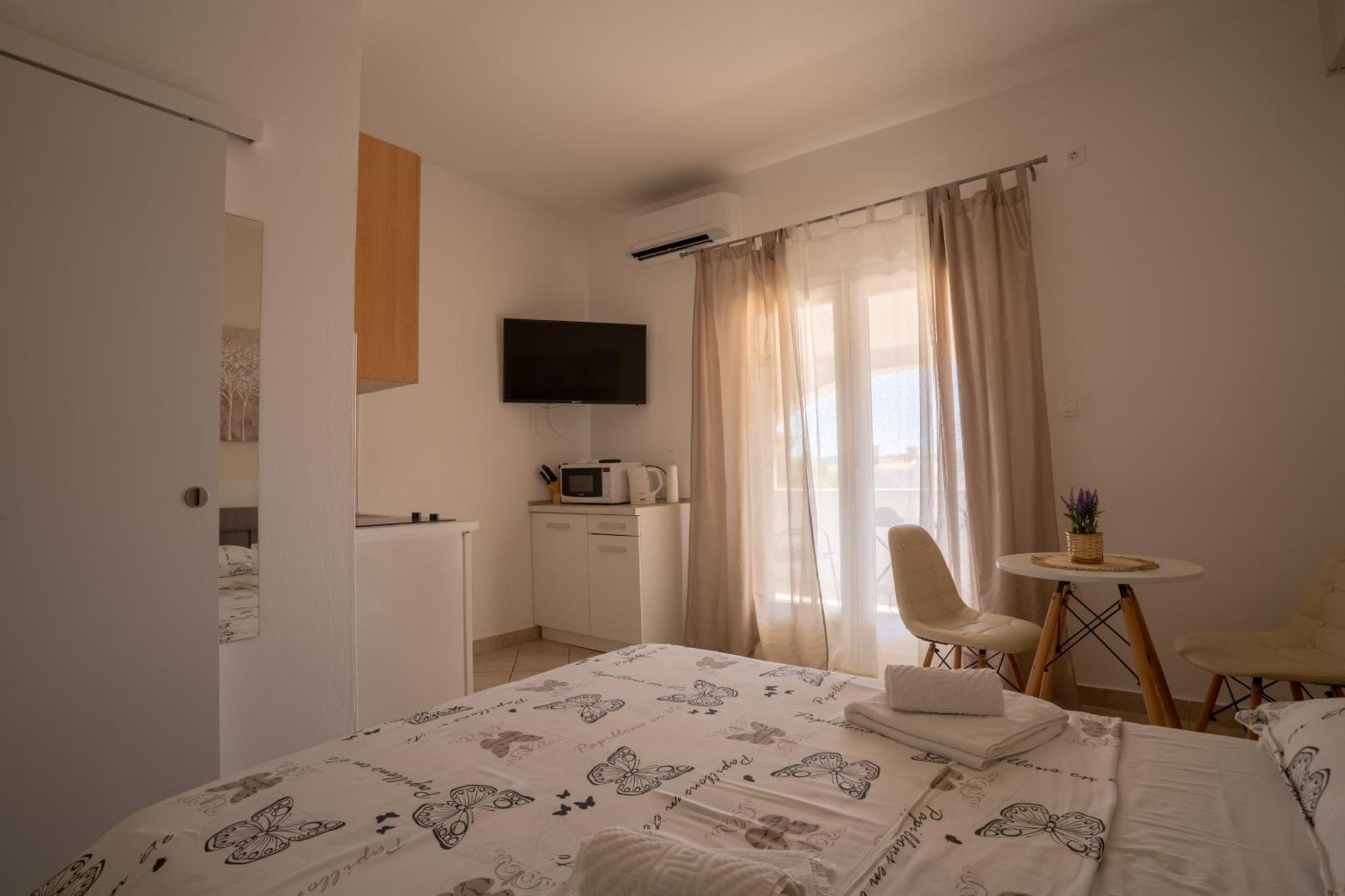 Apartments & Rooms Petra Zadar Luaran gambar