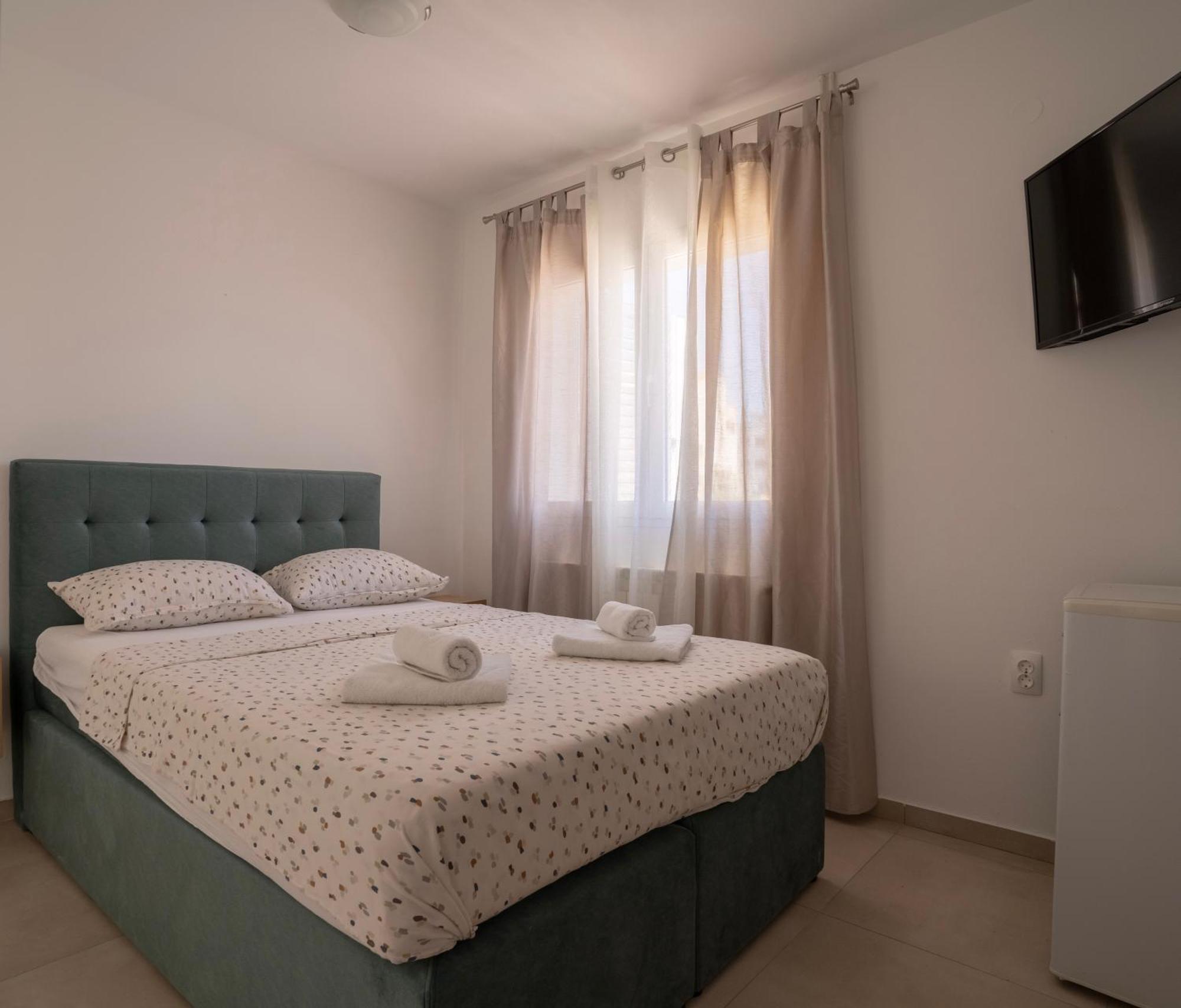 Apartments & Rooms Petra Zadar Luaran gambar